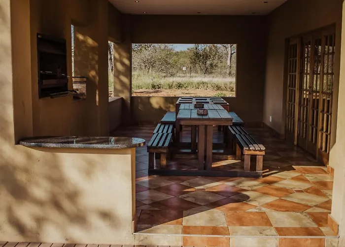 Hornbills Rest Country Home